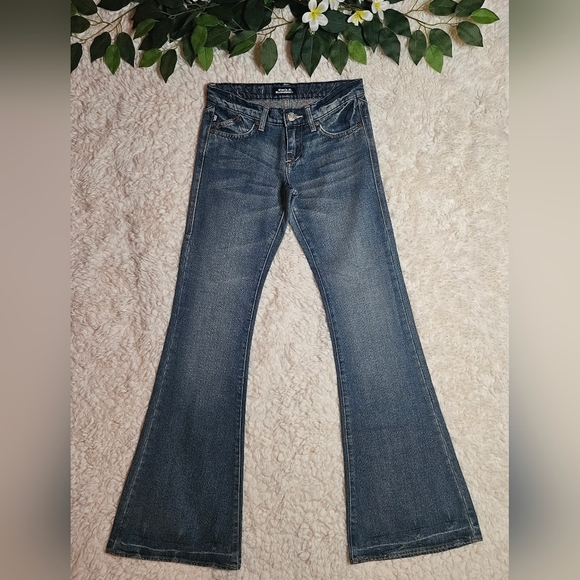 Rock & Republic Classic Vintage Wash Flared Jeans (NWOT) - Picture 2 of 10